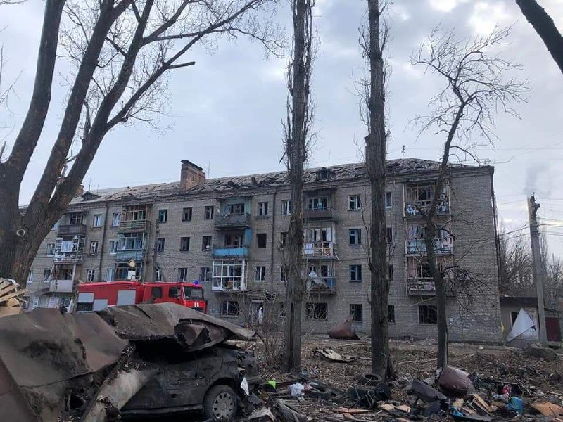 Три человека погибли и по меньшей мере двое ранены от российского ракетного удара по Константиновке, - глава Донецкой ОВА Павел Кириленко