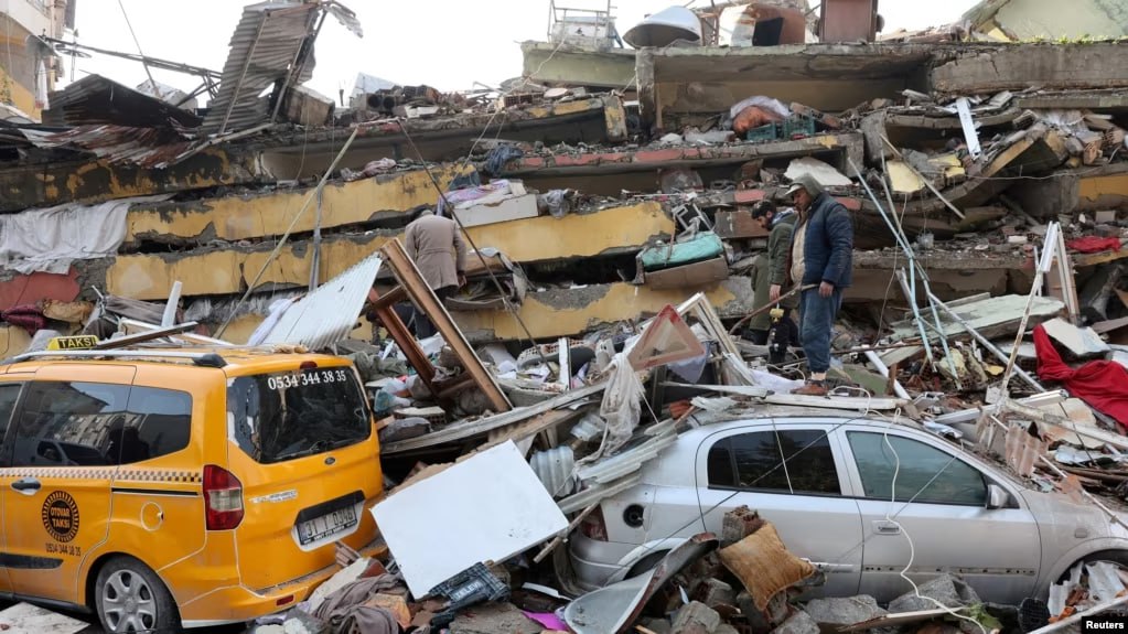 🇸🇾🇹🇷Понад 46 тисяч осіб загинуло та близько 130 тисяч поранено внаслідок руйнівного землетрусу в Туреччині та Сирії