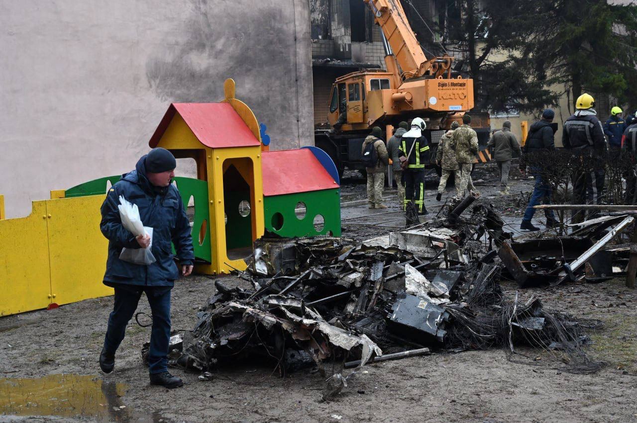 «Черный ящик» с вертолета, потерпевшего аварию в Броварах, расшифровали во Франции, —  сообщил премьер-министр Денис Шмигаль