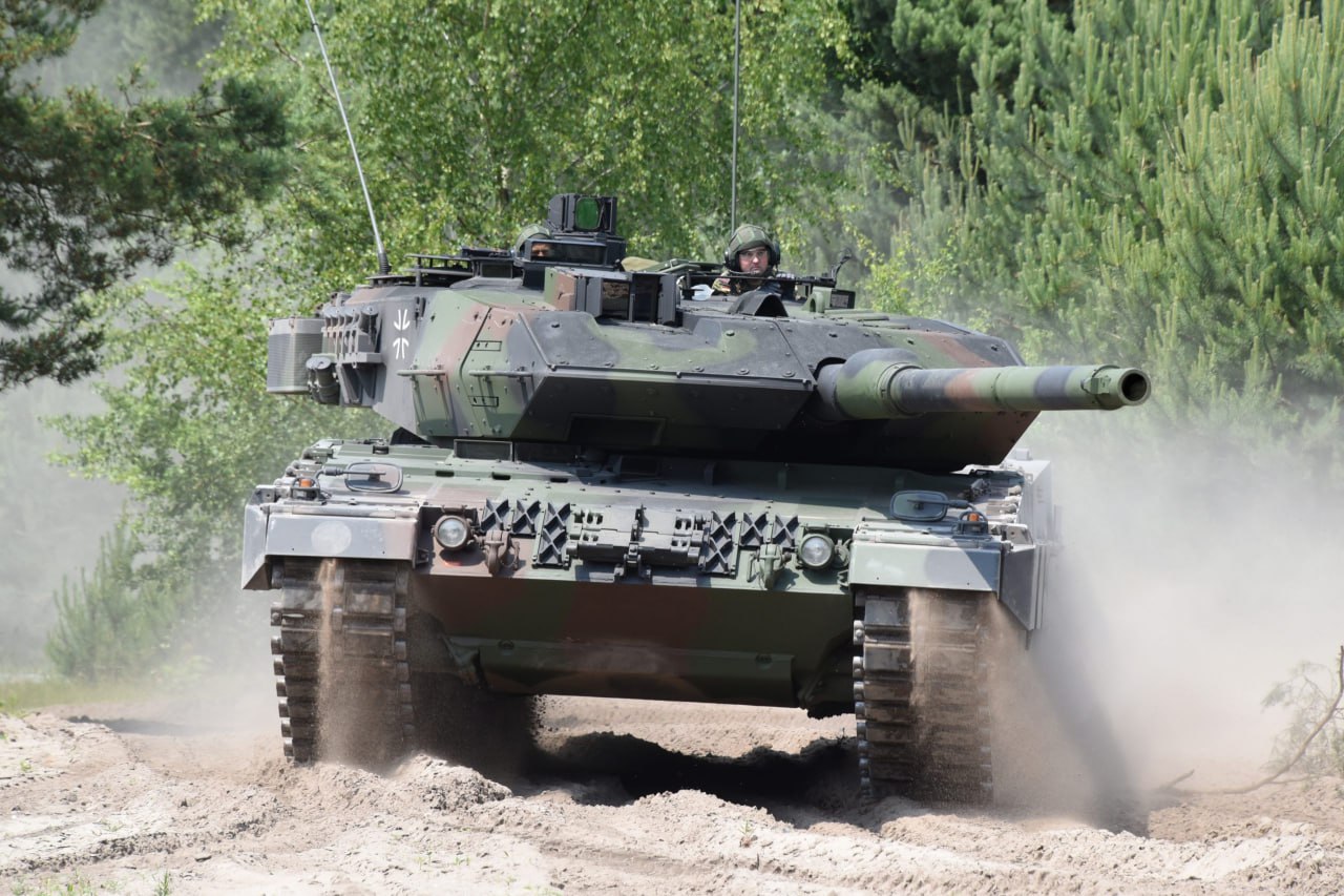 ❗️Польша передала Украине еще 10 танков Leopard 2 – Минобороны Польши