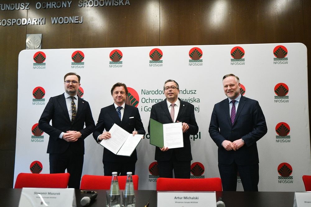 🇵🇱 Польський паливний концерн PKN Orlen і Orlen Synthos Green Energy об’єдналися з Національним фондом охорони навколишнього середовища та управління водними ресурсами для співпраці в розгортанні мали