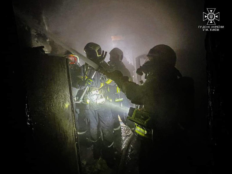 Пожар в здании университета на Крещатике ликвидирован, пострадавших нет, — ГСЧС