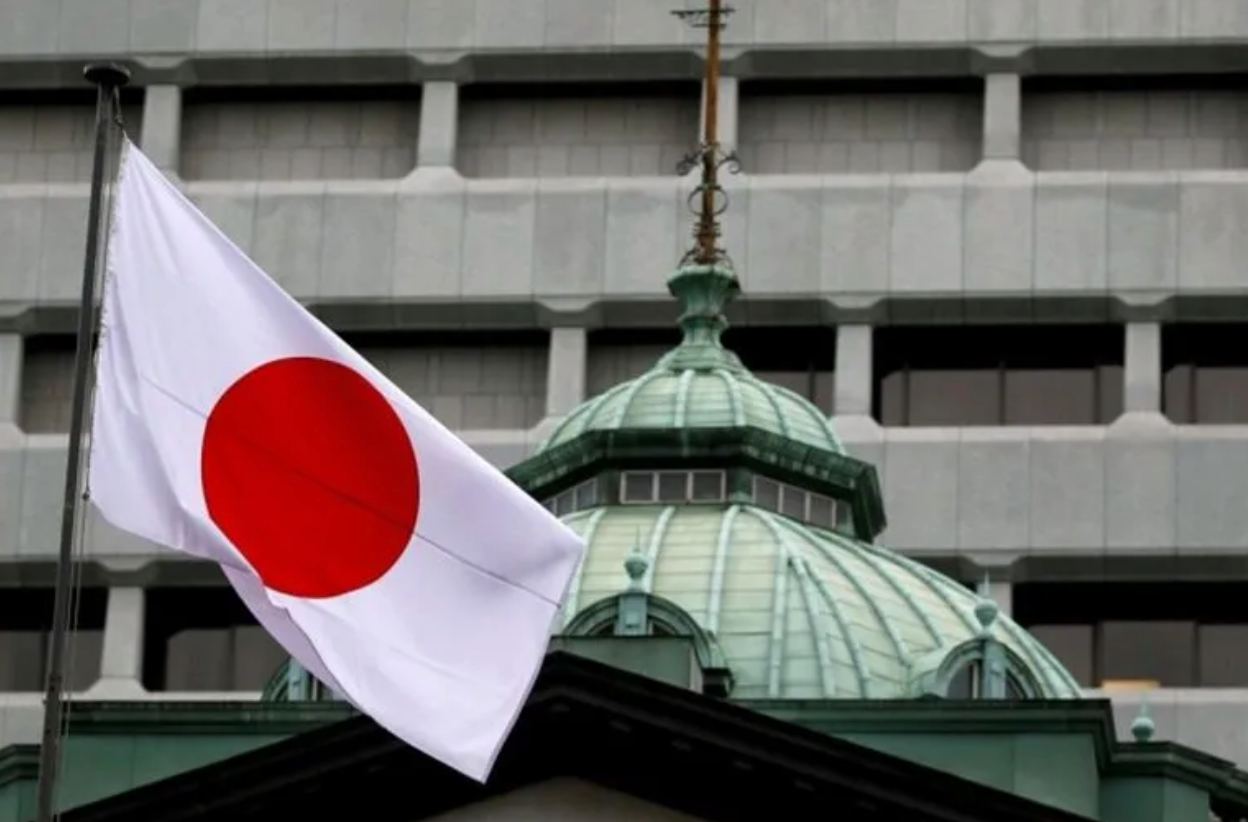 Япония в 2022 году сократила импорт нефти из России на 80,5%, стало известно из отчёта Министерства финансов страны