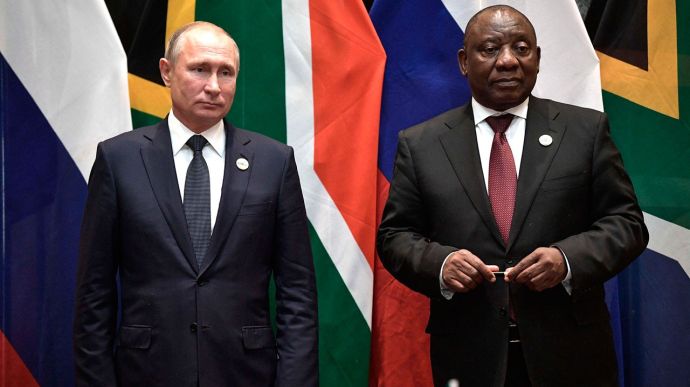 В ЮАР арестуют путина, если он приедет на саммит БРИКС в августе, поэтому его попросили принять участие онлайн, – Sunday Times