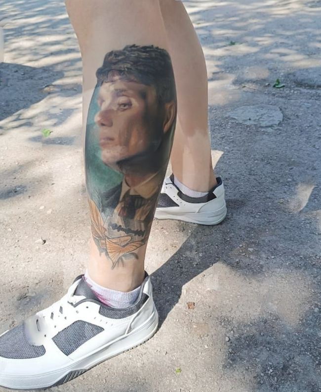 В Крыму пенсионерка донесла в полицию на девушку с татуировкой Бандеры