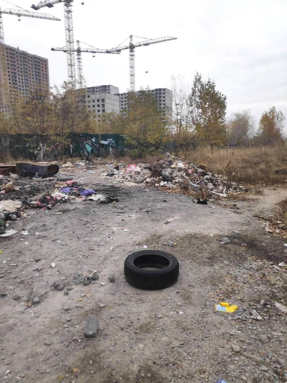 В Киеве на Осокорках могут наконец-то появиться парк и новые укрытия на месте мусорной свалки