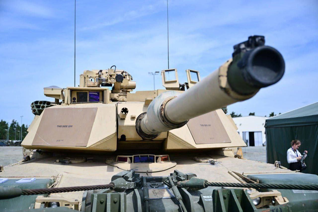 Украинские военные приступили к обучению на американских танках M1A1 Abrams FEP на территории Германии