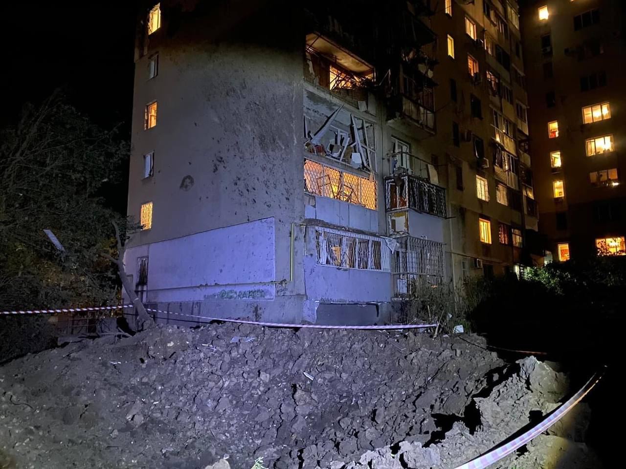В результате вражеской атаки в Одессе разрушен частный дом
