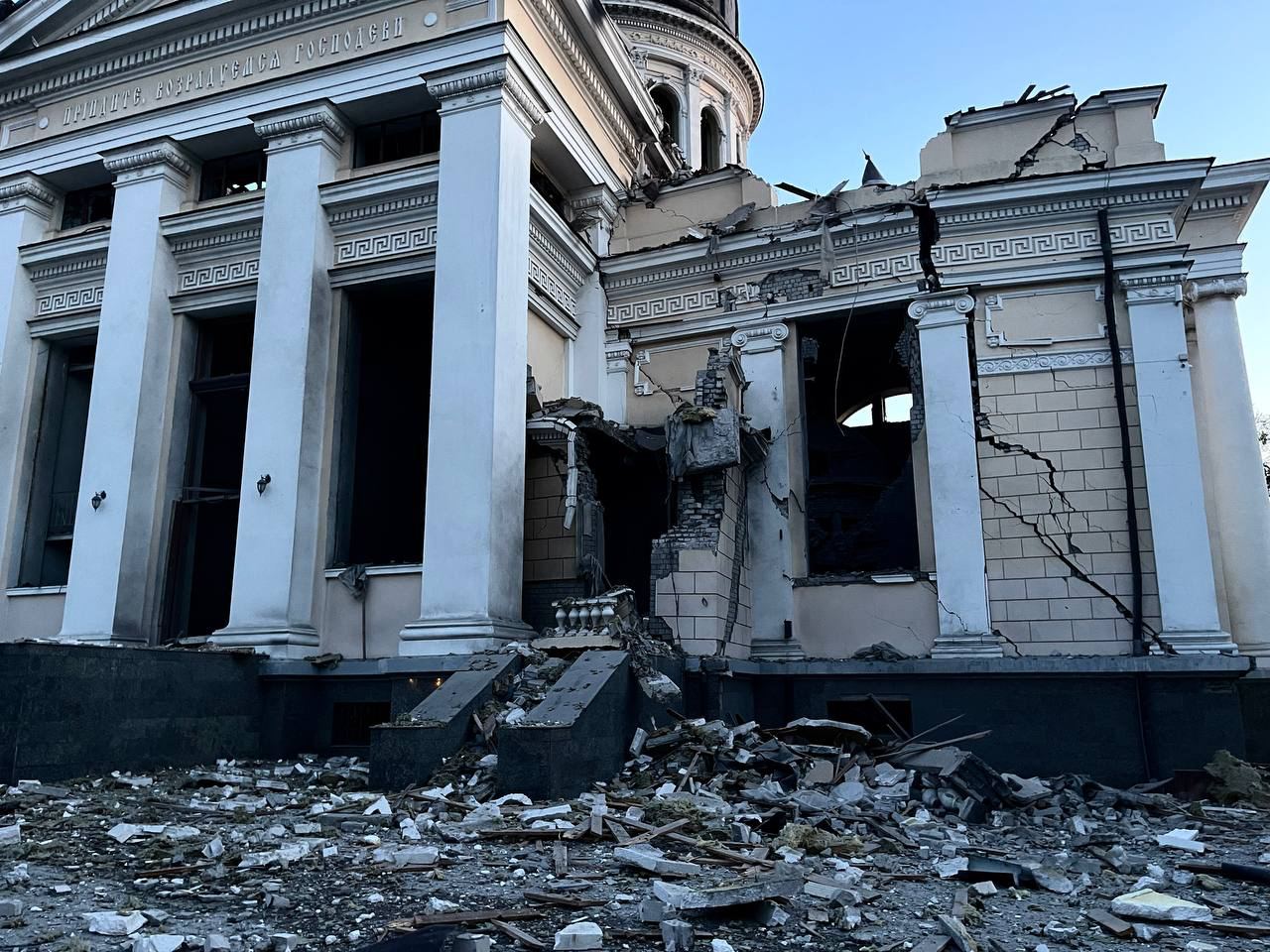 Так выглядит разрушенный Преображенский собор в Одессе после российской ракетной атаки