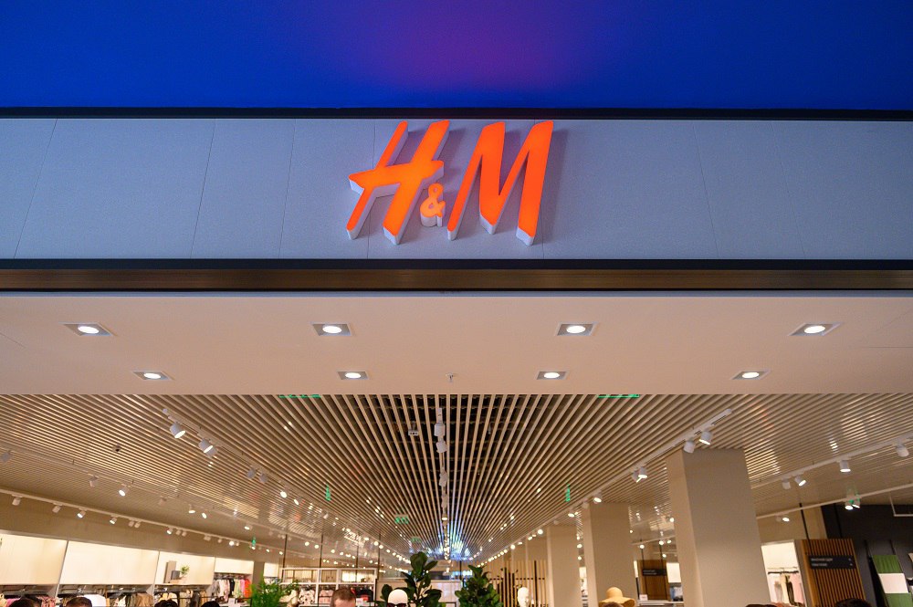 H&M відновить роботу в Україні