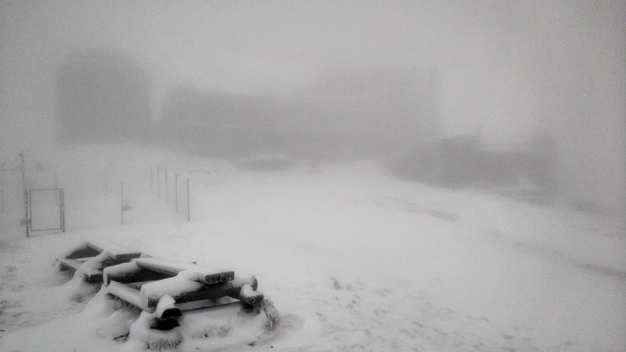 Українські Карпати замело снігом, — Чорногірський гірський пошуково-рятувальний пост