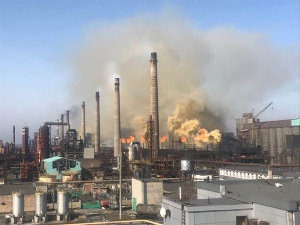 Сегодня 7 ноября с Авдеевского коксохимического завода были эвакуированы последние 16 сотрудников завода, которые обеспечивали его консервацию