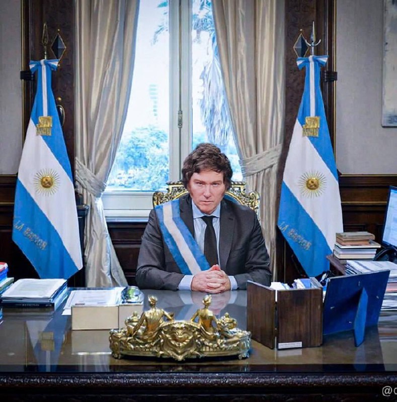Новым президентом Аргентины стал Хавьер